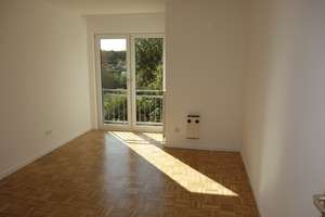 EXKLUSIV IN BILK NÄHE UNI MODERN RENOVIERT PARKETT BALKON SANIERTES WANNENBAD TG-STELLPL. 1. ETAGE – Himmelgeister Straße 179, 40225 Flehe, Düsseldorf – Vorschaubild 5