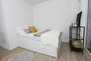 Geschmackvoll und modern möbliertes, voll-ausgestattetes Apartment im Zentrum von S-Vaihingen! – Seerosenstraße 1, 70563 Stuttgart – Vorschaubild 5