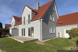 „Garten? Check. Platz? Check. Traumhaus? 
Doppel-Check!“ DHH in Steingriff – Die vollständige Adresse der Immobilie erhältst du vom Anbieter., 86529 Schrobenhausen – Vorschaubild 1