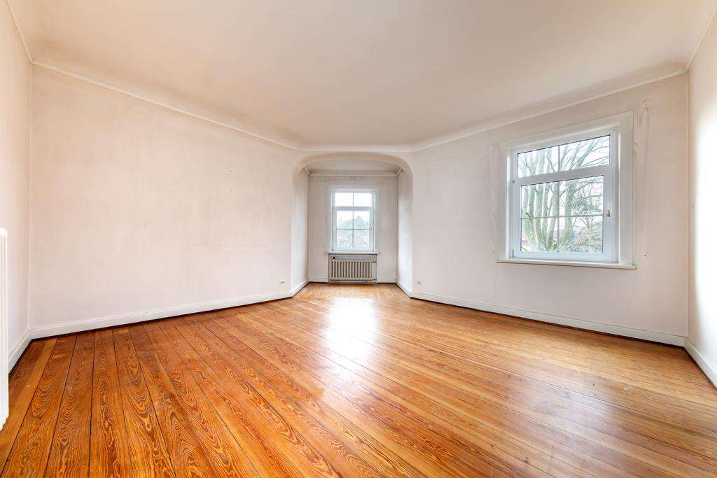 Immobilie in Wentorf bei Hamburg - Klassische Schönheit sucht seinesgleichen:
"Eine Grande Dame in Wentorf"
 - Bild 4