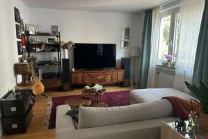 Zuhause mit 2 Zimmern und Balkon in Duisburg
