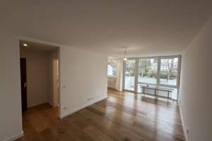 Erstbezug nach Kernsanierung in München-Solln – Küche, Balkon und TG