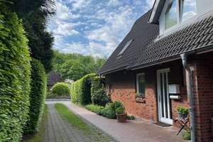 Außergewöhnliche Architekten-Doppelhaushälfte in Wellingsbüttel  – Die vollständige Adresse der Immobilie erhältst du vom Anbieter., 22391 Wellingsbüttel, Hamburg – Vorschaubild 5