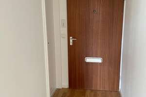  möbliertes Studio-Apartment (33 m²) in München-Fürstenried, verfügbar ab 01.02.2026 – Bellinzonastraße 20, 81475 Fürstenried-West, München – Vorschaubild 1