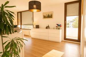 Top-Lage!  Modernisierte 3-Zimmer Wohnung in der Leopoldstraße – Leopoldstraße 136, 80804 Münchner Freiheit, München – Vorschaubild 1