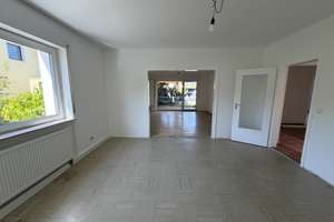 Zuhause mit Zukunft . Gepflegtes Zweifamilienhaus mit vielen Möglichkeiten: 6-8 Zimmer – Die vollständige Adresse der Immobilie erhältst du vom Anbieter., 64390 Erzhausen – Vorschaubild 9