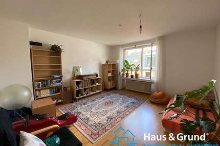 *** helle und gut geschnittene 3-Zimmer-Wohnung mit Balkon in FH-Nähe ***