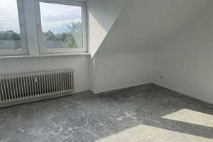 NUR MIT WBS FÜR 2 PERSON - helle 3-Zimmer-Dachgeschosswohnung – Berger Str. 102, 42657 Burg/Höhscheid, Solingen – Vorschaubild 5