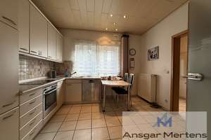 (M)EIN Zuhause in bester Lage M'gladbach-Venn's
Wohngefühl auf 118 m² + großer Garten + Doppelgarag – Venner Gasse 11, 41068 Venn, Mönchengladbach – Vorschaubild 4