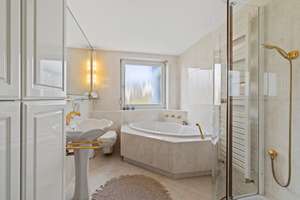 RESERVIERT: Exklusive Villa mit Schwimmbad, Sauna und atemberaubendem Blick – Die vollständige Adresse der Immobilie erhältst du vom Anbieter., 72766 Reutlingen-Mitte, Reutlingen – Vorschaubild 28