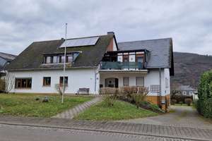 Mehrfamilienwohnhaus in Pünderich an der Mosel mit 5 Wohneinheiten und einer Wohnfläche von ca. 430  – Die vollständige Adresse der Immobilie erhältst du vom Anbieter., 56862 Pünderich – Vorschaubild 2