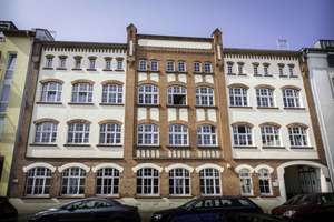 **3-Raum-Wohnung - wohnen in einer alten Papierfabrik**