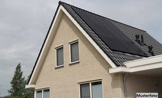 Ihr neues Zuhause - Freistehendes Einfamilienhaus nebst Garage 