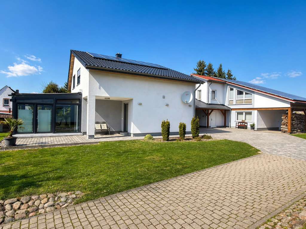 Immobilie in Casekow - Energieeffiziente Immobilie in Casekow mit zusätzlichem Raum für Arbeit, Hobby oder Gäste - Bild 2
