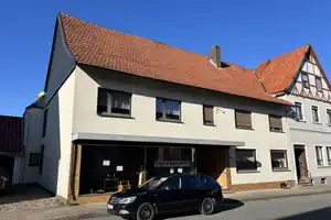 Geräumiges Wohnhaus mit großem Werkstattgebäude in Willebadessen - Vielseitige Nutzungsmöglichkeiten – Höxter (Kreis) – Vorschaubild 1