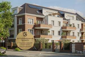 Lichtdurchflutete 3-Zimmer-Wohnung mit Balkon zwischen Rhein & Schlosspark
