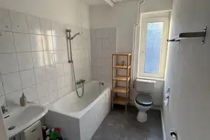 OFFENE Besichtigung am 15.3. um 12:00 Uhr - Attraktive 2-Zimmer-Wohnung in ruhigem 5 Parteien Haus – Am Hagen 19, 42855 Remscheid – Vorschaubild 12