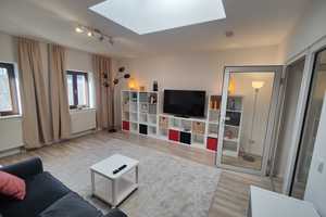 Traum-Dachgeschoss, Top Lage, 75 qm, großer Balkon, komplett renoviert & möbliert – Immermannstraße 4, 39108 Magdeburg – Vorschaubild 2