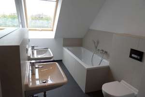 sehr schöne 5- Zimmerwohnung mit großem Balkon + 2 Bäder + Kamin + Klimaanlage + fairer Preis – Die vollständige Adresse der Immobilie erhältst du vom Anbieter., 4179 Leutzsch, Leipzig – Vorschaubild 10