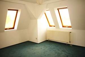 Altbau - 2 Zimmer - Dachgeschosswohnung in Falkensee-Finkenkrug bahnhofsnah – Die vollständige Adresse der Immobilie erhältst du vom Anbieter., 14612 Falkensee – Vorschaubild 3