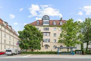 Charmante 2-Zimmer-Maisonettewohnung mit Altbauflair und ruhiger Lage in der Maxvorstadt – Die vollständige Adresse der Immobilie erhältst du vom Anbieter., 80335 St. Benno, München – Vorschaubild 2