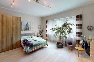 ++ CHARMANTES 2-FAMILIENHAUS MIT POOL ++ – Düsseldorf – Vorschaubild 10