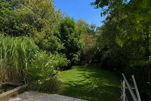 Familienfreundliches Reihenmittelhaus mit Garten, Loggia, Kamin & Garage in ruhiger Sackgassenlage  – Am Gerichtshaus 50, 45257 Kupferdreh, Essen – Vorschaubild 2