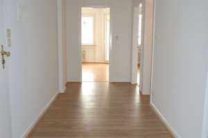 Frisch renovierte 3-Zimmer-Wohnung mit Balkon – Brunnenstraße 6, 40223 Düsseldorf – Vorschaubild 2
