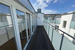 Exklusives Design-Penthouse mit Loftcharakter, privater Dachterrasse und beeindruckendem Weitblick – Die vollständige Adresse der Immobilie erhältst du vom Anbieter., 10115 Mitte (Ortsteil), Berlin – Vorschaubild 12