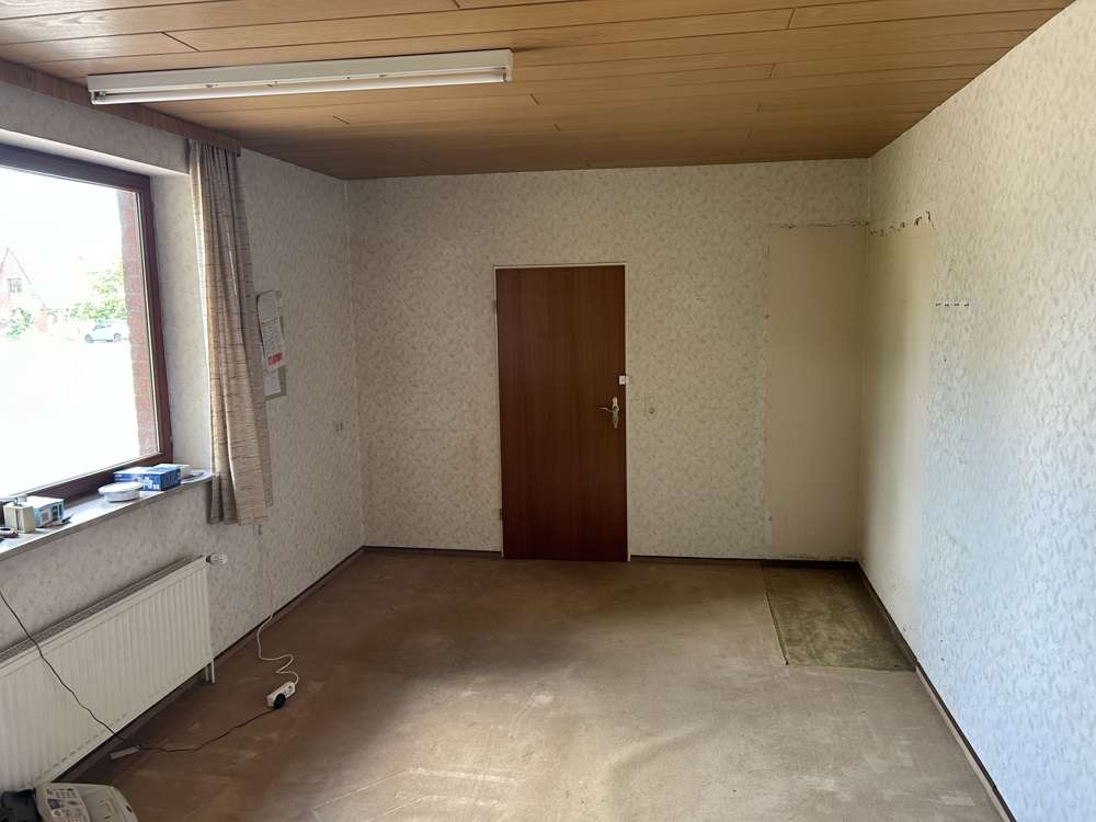 Immobilie in Dahlenburg - Wohnen oder Arbeiten ! Bungalow mit großem Grundstück und großer Lagerhalle mitten in Dahlenburg - Bild 9