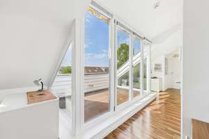 Helle 3-Zimmer-Dachgeschosswohnung mit Süd-Loggia in München-Allach – Die vollständige Adresse der Immobilie erhältst du vom Anbieter., 80997 Allach, München – Vorschaubild 9