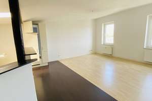 Charmante 2-Raum-Dachgeschosswohnung mit offener Küche – Wolfenbütteler Str. 66, 39112 Sudenburg, Magdeburg – Vorschaubild 2
