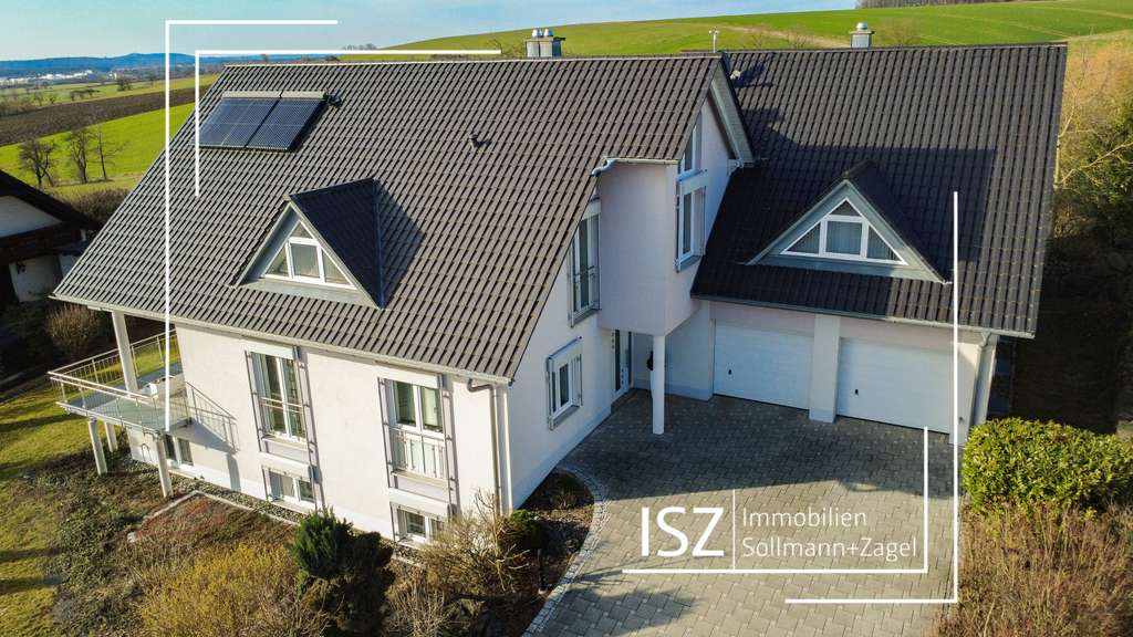 Immobilie in Buttenheim - Unternehmervilla in Buttenheim– Stilvoll, exklusiv, einzigartig - Bild 0