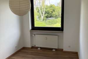 Gepflegte 3-Zimmer-Wohnung mit Garage und Balkon in Düsseldorf-Unterbach – 40627 Unterbach, Düsseldorf – Vorschaubild 6