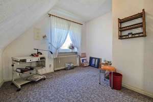 Charmantes Einfamilienhaus mit 640 m² großem Grundstück & 
7 Zimmern in familienfreundlicher Lage v – Die vollständige Adresse der Immobilie erhältst du vom Anbieter., 25587 Münsterdorf – Vorschaubild 11