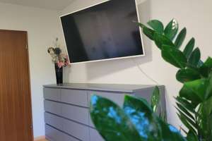 Möblierte 2-Zimmer-Wohnung nahe Uni und Messe mit gehobener Innenausstattung  – Fritz-Wendel-Straße 7, 86159 Universitätsviertel, Augsburg – Vorschaubild 2