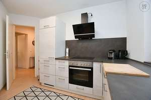 Wunderschöne und modern möblierte Wohnung mit Stellplatz in Zuffenhausen – Die vollständige Adresse der Immobilie erhältst du vom Anbieter., 70435 Zuffenhausen-Mitte, Stuttgart – Vorschaubild 3