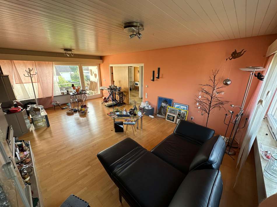 Wohnzimmer mit Süd- und Nor