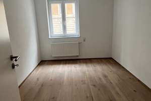 Erstbezug nach Sanierung! Ab sofort zu vermieten 3 Zimmer Wohnung für Berufstätige Paare  – Lerchenstr xx, 70176 Rosenberg, Stuttgart – Vorschaubild 4