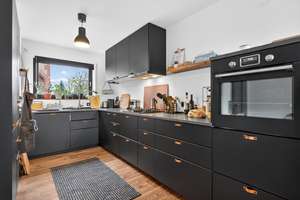 Einziehen und wohlfühlen: Energieeffizientes Reihenendhaus in guter Lage von KA-Grünwinkel – Die vollständige Adresse der Immobilie erhältst du vom Anbieter., 76185 Grünwinkel, Karlsruhe – Vorschaubild 3