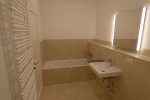 Exklusive 2-Zimmer-Wohnung in parkähnlicher Wohnanlage mit Süd-Balkon – Greifweg 154, 40549 Oberkassel, Düsseldorf – Vorschaubild 12
