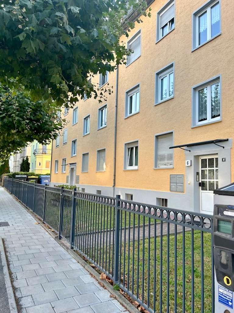 Immobilie in Bad Homburg vor der Höhe - PROVISIONSFREI ! 3,5 -Zimmerwohnung mit Loggia in Innenstadtnähe Bad Homburgs - Bild 0