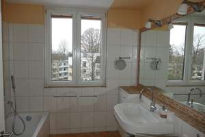 Lichtdurchflutete Maisonette Wohnung mit Dachterrasse in Alsternähe – Die vollständige Adresse der Immobilie erhältst du vom Anbieter., 22297 Alsterdorf, Hamburg – Vorschaubild 13