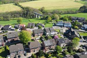 Beste Wohnlage in Aachen-Brand - Ihr neues Zuhause mit Garten und vielseitiger Nutzung – Die vollständige Adresse der Immobilie erhältst du vom Anbieter., 52078 Brand, Aachen – Vorschaubild 3