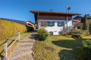 Charmantes Landhaus mit Alpenflair, großzügigem Garten und nachhaltiger Ausstattung – Die vollständige Adresse der Immobilie erhältst du vom Anbieter., 94518 Spiegelau – Vorschaubild 2