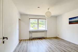 6 – Zimmer – Bungalow in gefragter Remscheider Wohnlage zu verkaufen – Föhrenstraße 27, 42855 Neuenkamp, Remscheid – Vorschaubild 24