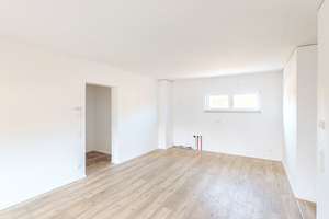 Für Paare und junge Familien: 3 Zimmer mit Balkon – Thumenberger Weg 33, 90491 Sankt Jobst, Nürnberg – Vorschaubild 4