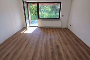 Anderten: Sanierte 3-Zi.-Wohnung mit moderner 17qm Terrasse am Mittellandkanal – Gerloffstraße 6, 30559 Misburg-Süd, Hannover – Vorschaubild 2