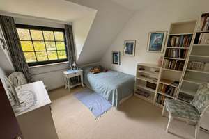 Geräumige 6-Zimmer Doppelhaushälfte in Hamburg-Volksdorf mit Garten – Farmsener Landstraße 131a, 22359 Volksdorf, Hamburg – Vorschaubild 22