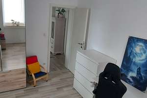 3 ZKB DG-Wohnung in Gelsenkirchen-Feldmark – Karolinenstraße 22, 45883 Feldmark, Gelsenkirchen – Vorschaubild 2